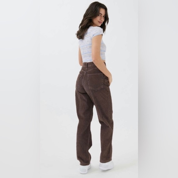 BDG Bubble Corduroy High-waisted Baggy Pant in Brown Size 27 - Picture 2 of 9